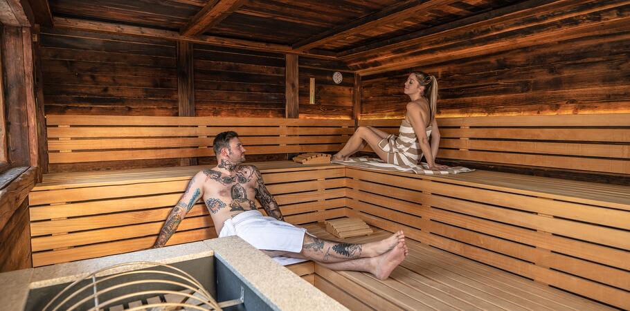 Pärchen in der Sauna